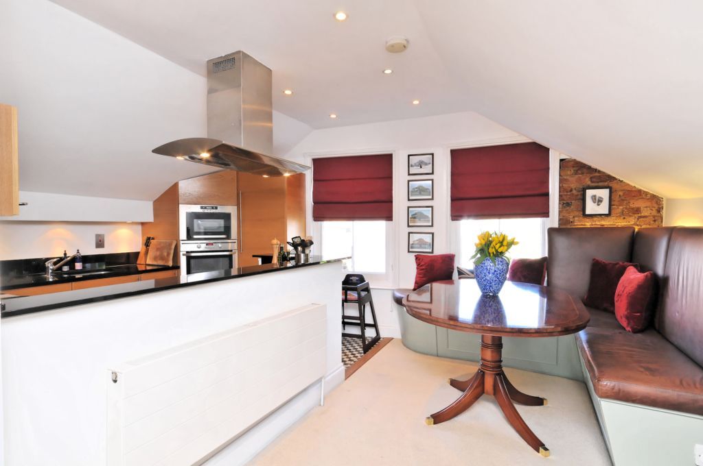 Property photo 3 of 10 Photo 3