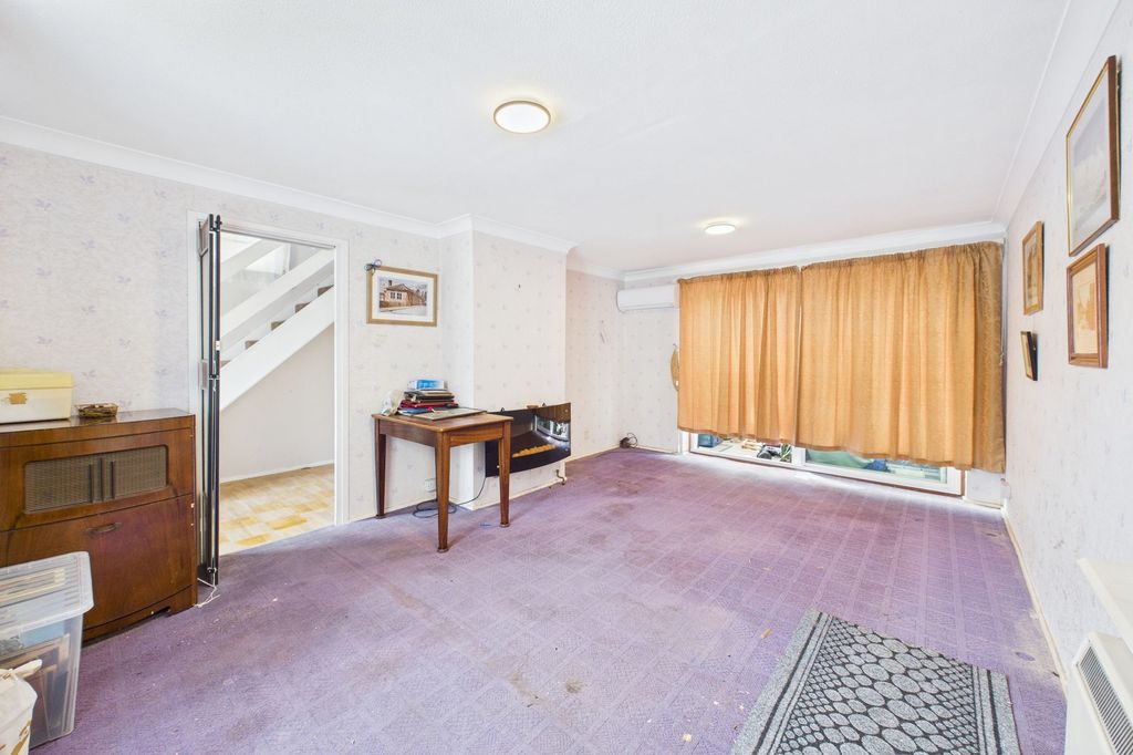 Property photo 3 of 16