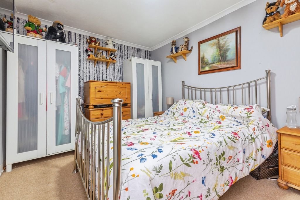 Property photo 3 of 12 Pbox-Img.Jpg