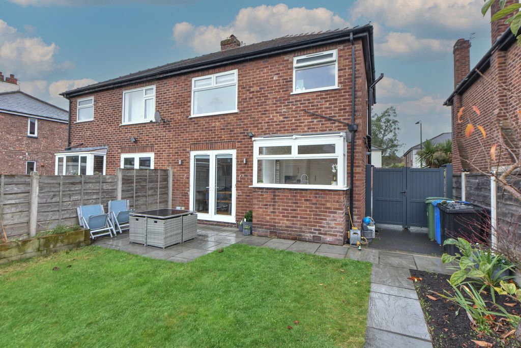 Property photo 3 of 23