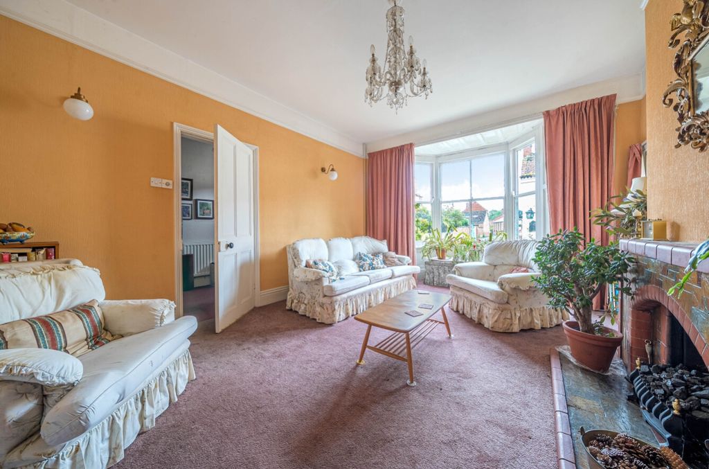 Property photo 3 of 36 1469050 (15)