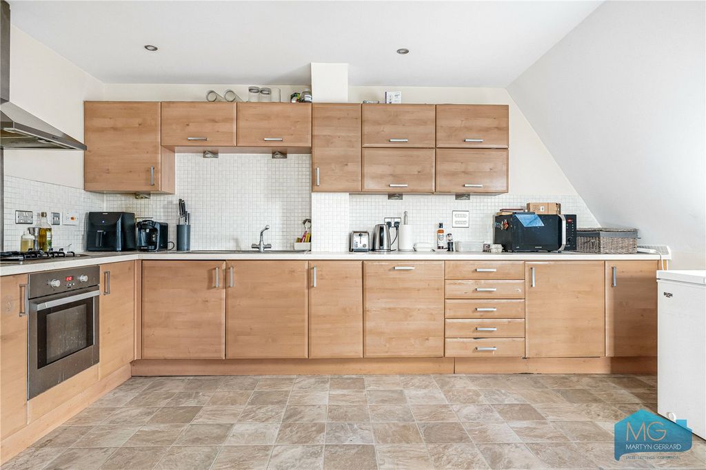 Property photo 3 of 16 Picture No. 05