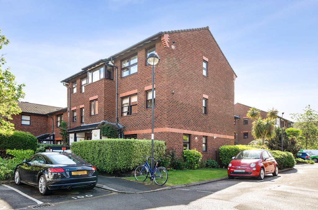 Property photo 1 of 16 1-69E16Bbd9c2dc-1...