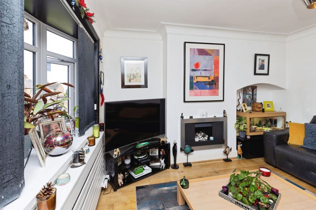 Property photo 3 of 16