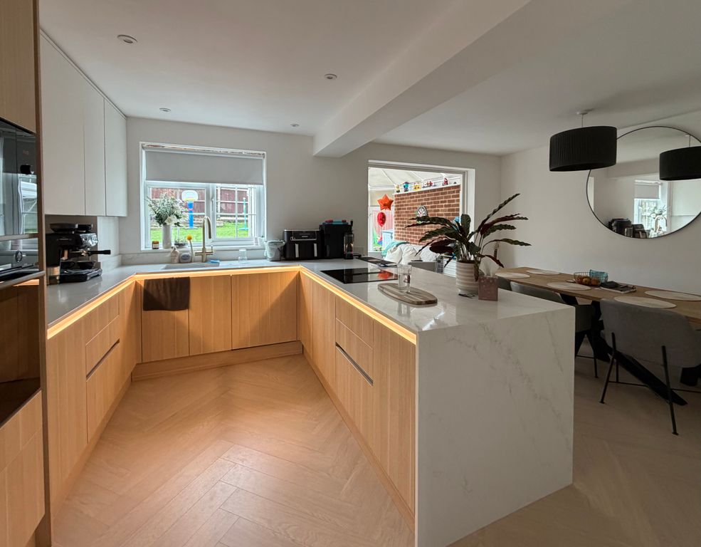 Property photo 3 of 12 Img_1332