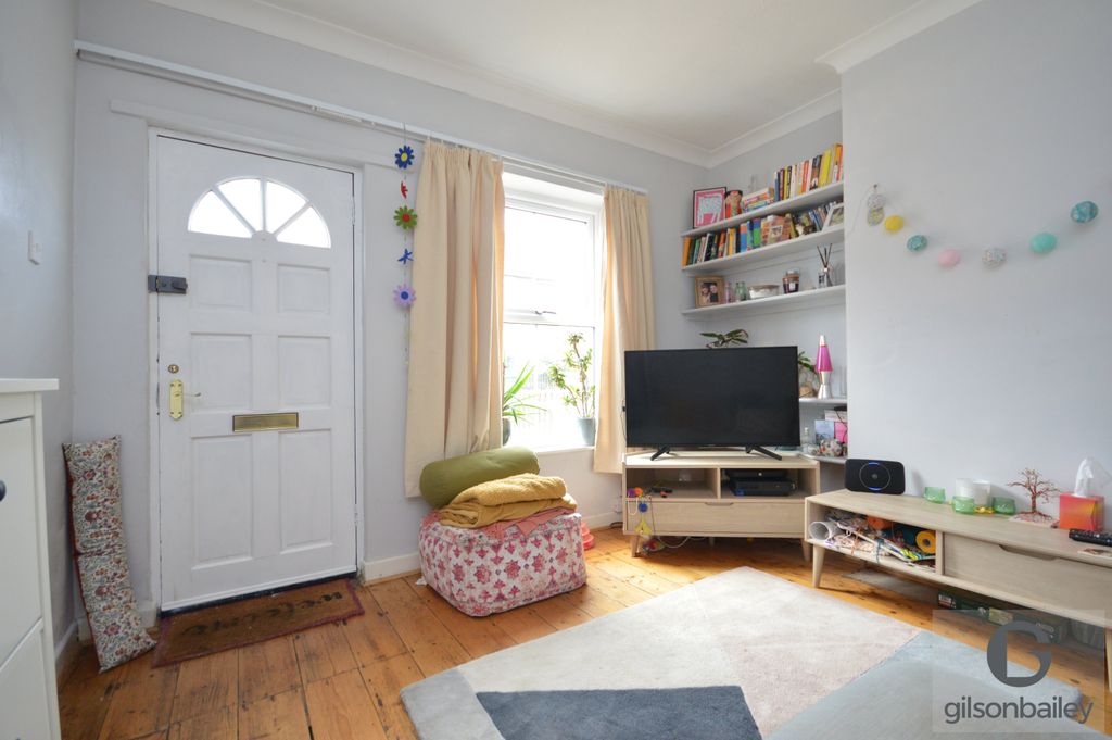 Property photo 2 of 11 Dsc_1036