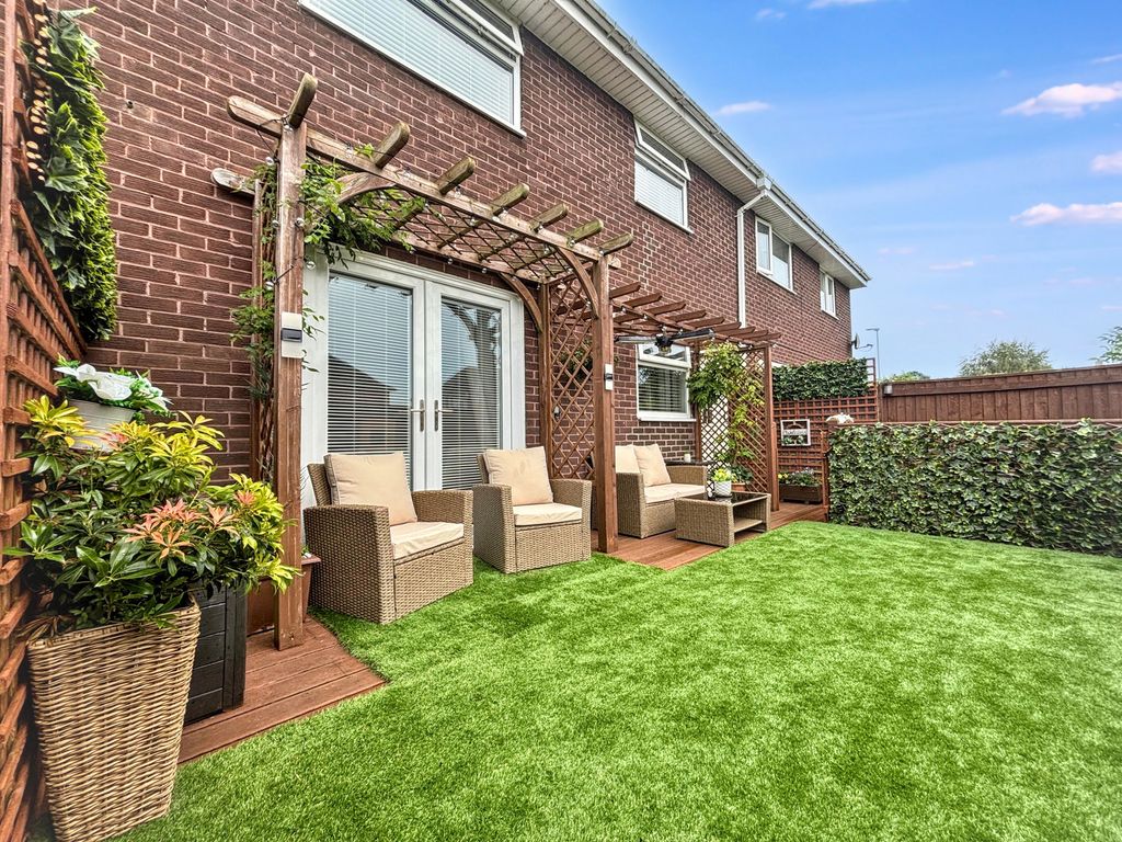Property photo 1 of 28