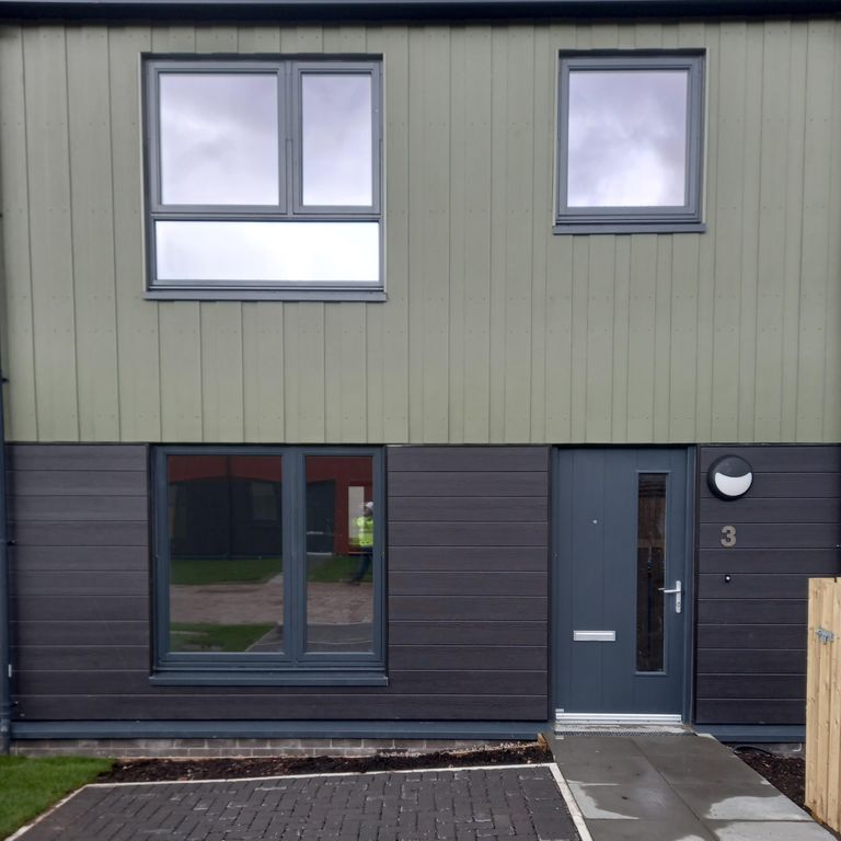 Property photo 1 of 16 External