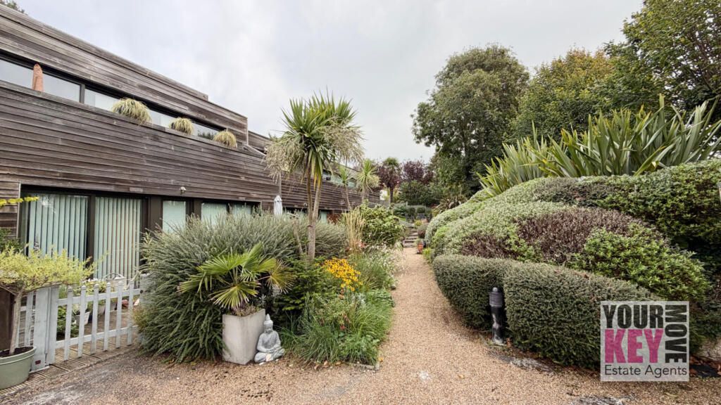 Property photo 1 of 24