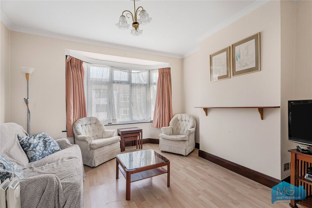 Property photo 2 of 25 Picture No. 30