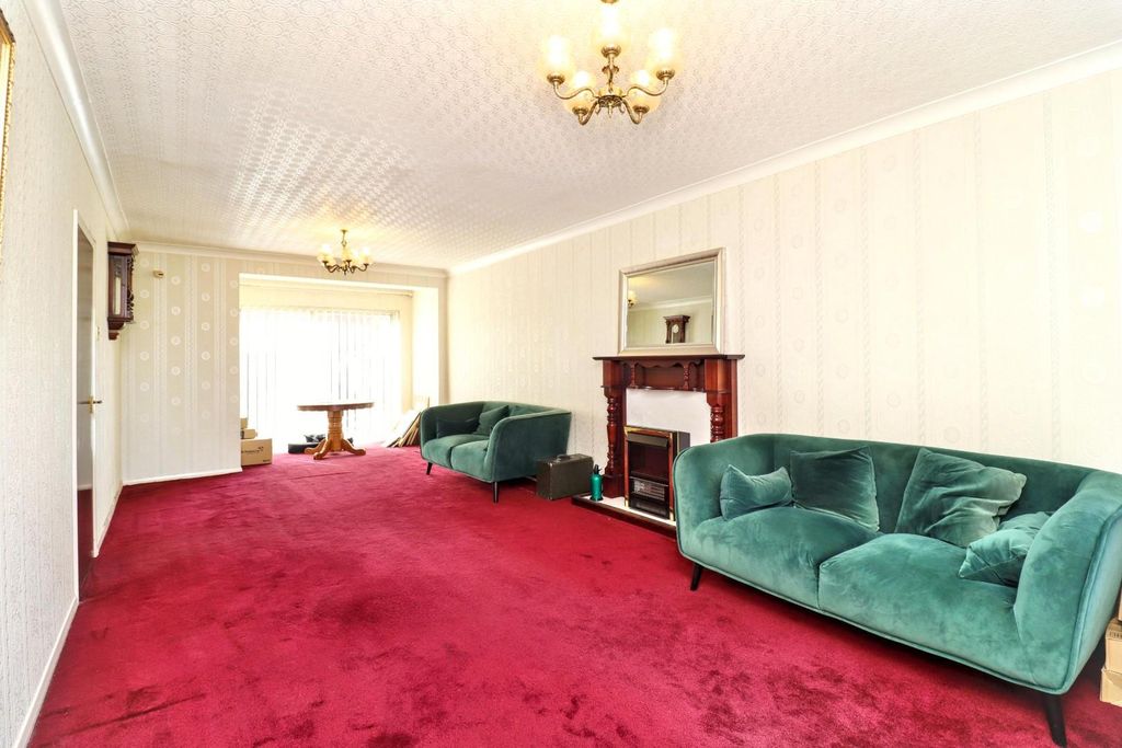 Property photo 3 of 22