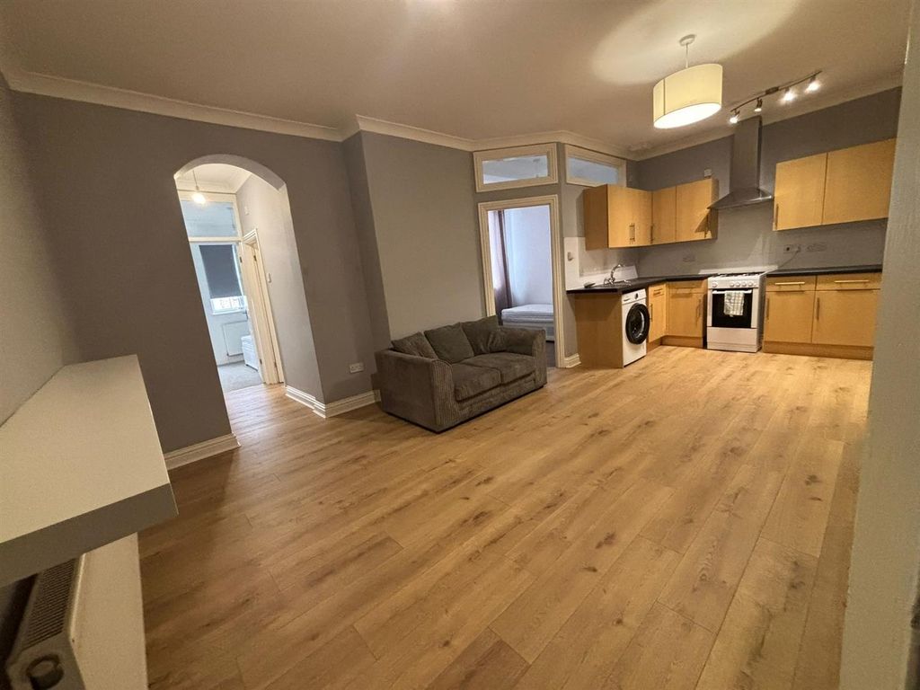 Property photo 3 of 5 Kitchen.Jpg