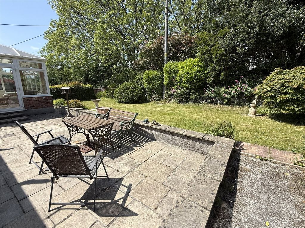 Property photo 3 of 21 Picture No. 17
