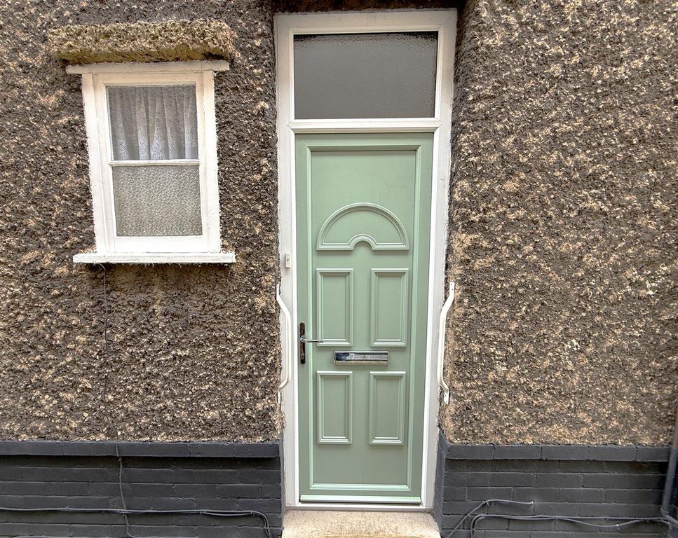 Property photo 3 of 18 Entrance.Jpg
