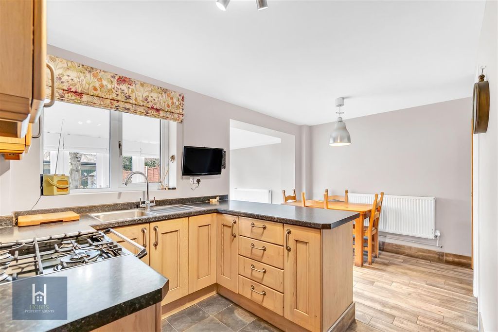 Property photo 2 of 17 Dsc02415.Jpg