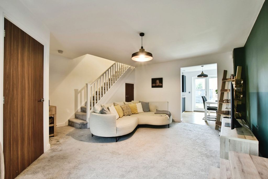 Property photo 2 of 29 Pbox-Img.Jpg