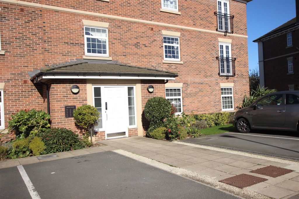 Property photo 2 of 10 Front Entrance