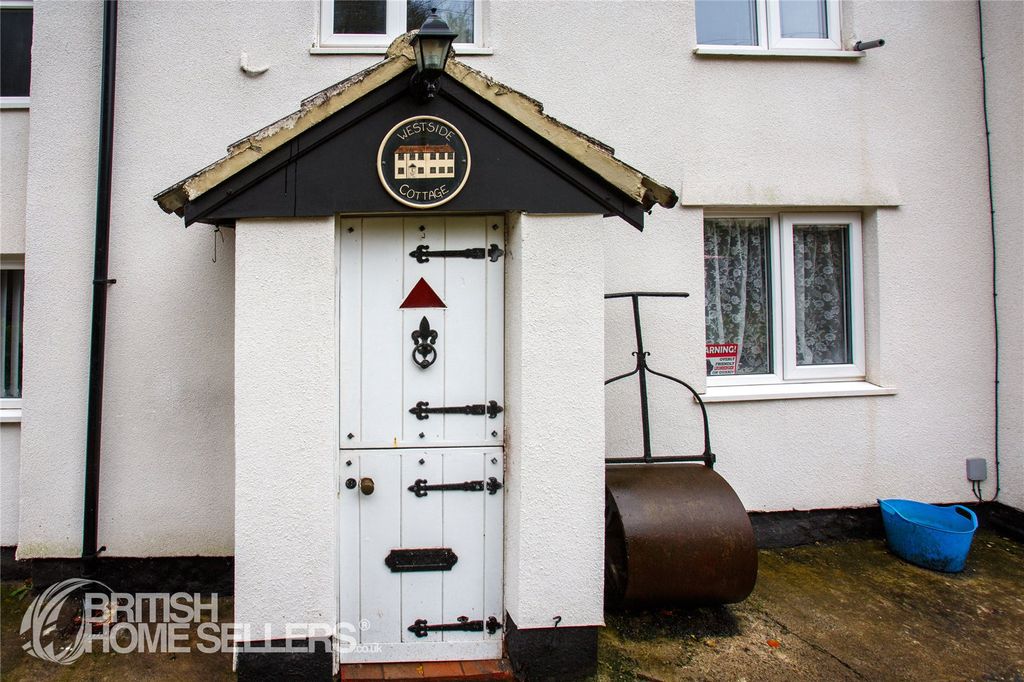 Property photo 2 of 35 Picture No. 23