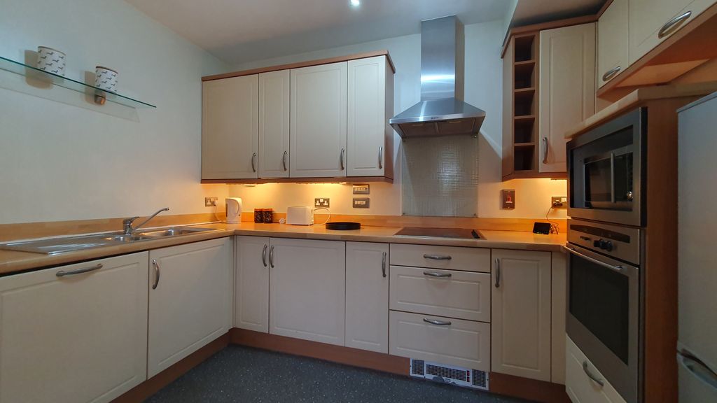 Property photo 3 of 13 Gallery