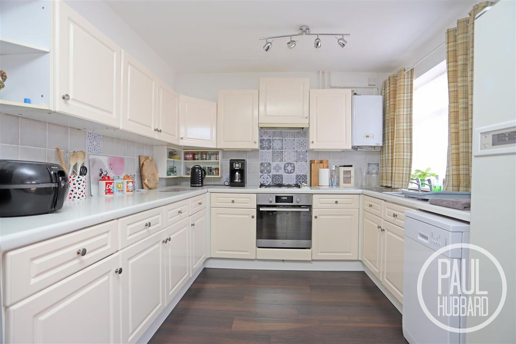 Property photo 3 of 18 Img_1982.Jpg