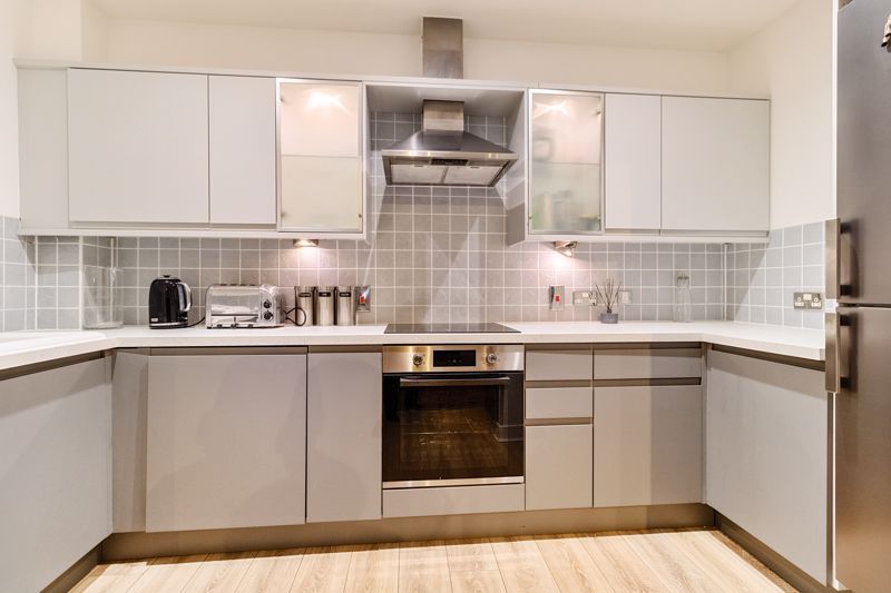 Property photo 1 of 17 Kitchen