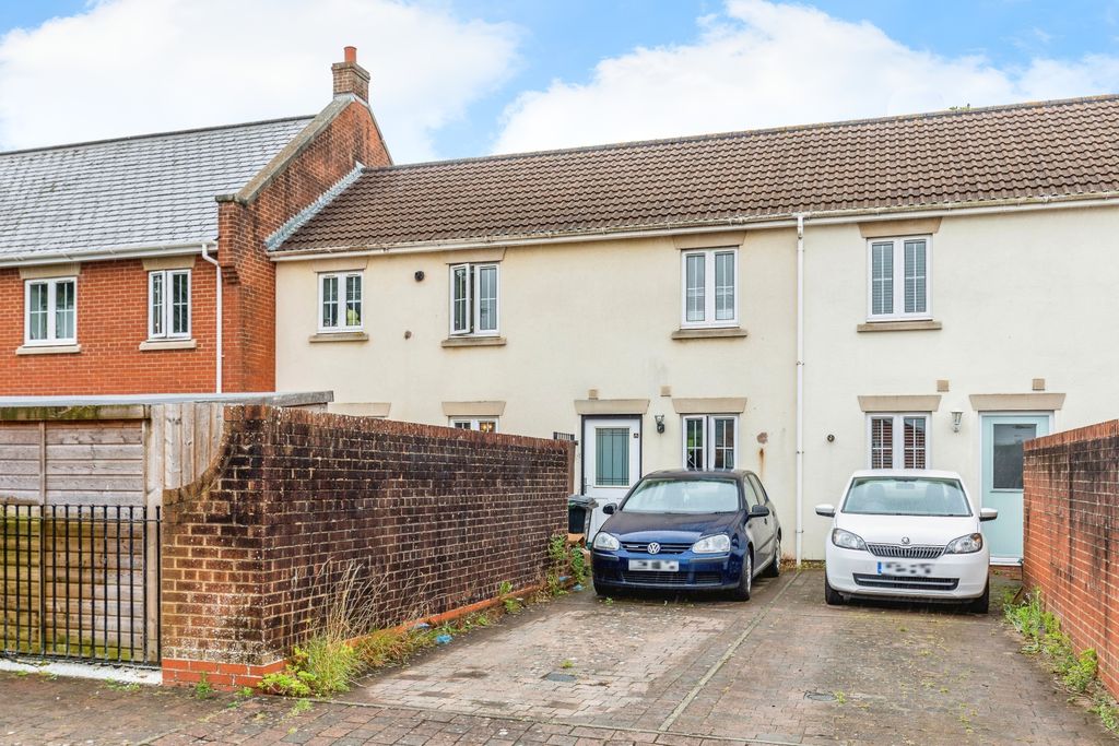 Property photo 1 of 14 Off Road Parking