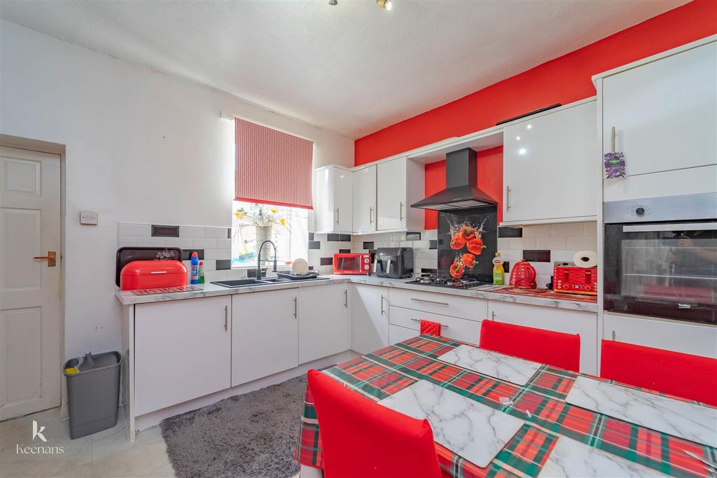 Property photo 3 of 18 Untitled-06915.Jpg