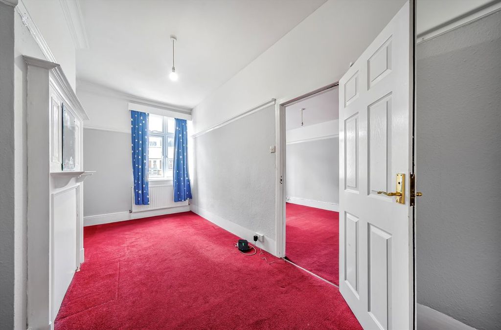 Property photo 3 of 4