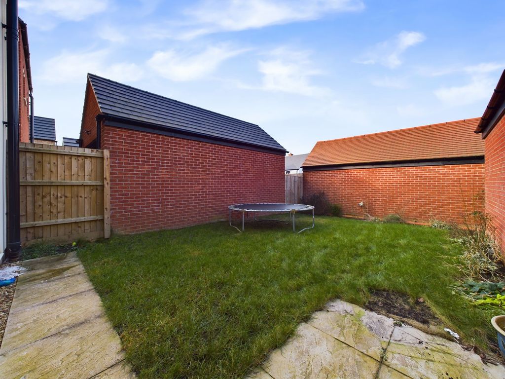 Property photo 2 of 23