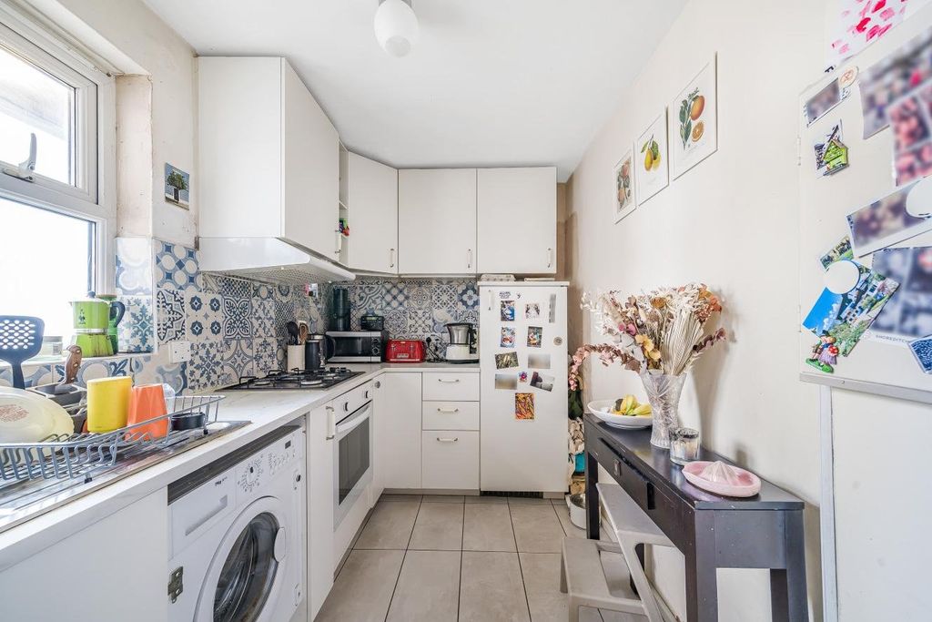 Property photo 2 of 16 Picture No. 03