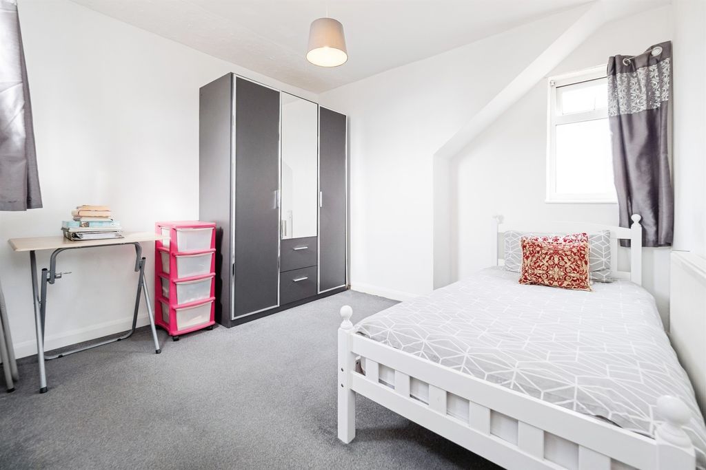 Additional image 14 of 5 bed detached house for saleBetterton Road, Rainham RM13