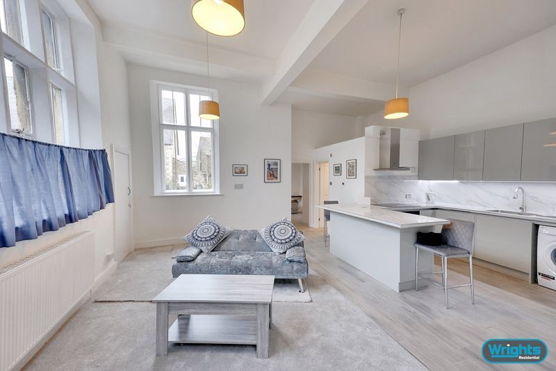 Property photo 3 of 13 Photo 2