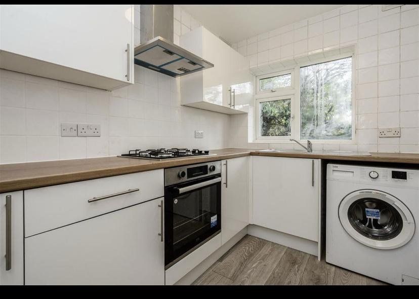 Property photo 3 of 7 Picture No. 04