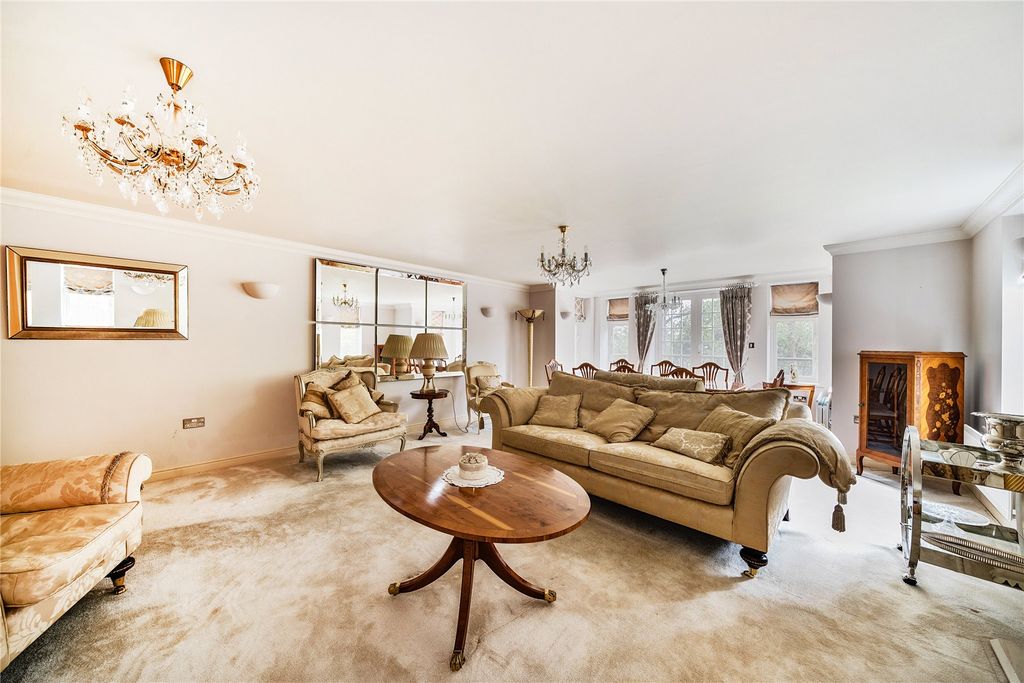 Property photo 3 of 19 Picture No. 03