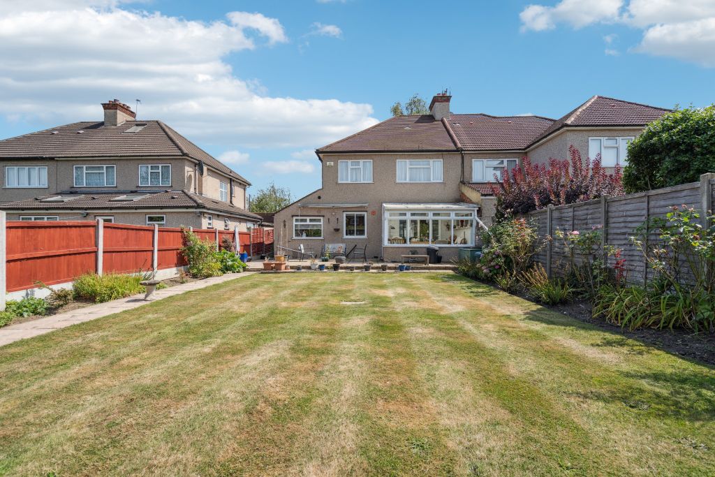 Property photo 2 of 13