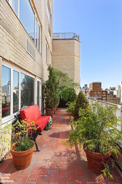 Property photo 2 of 12 <Alttext/>