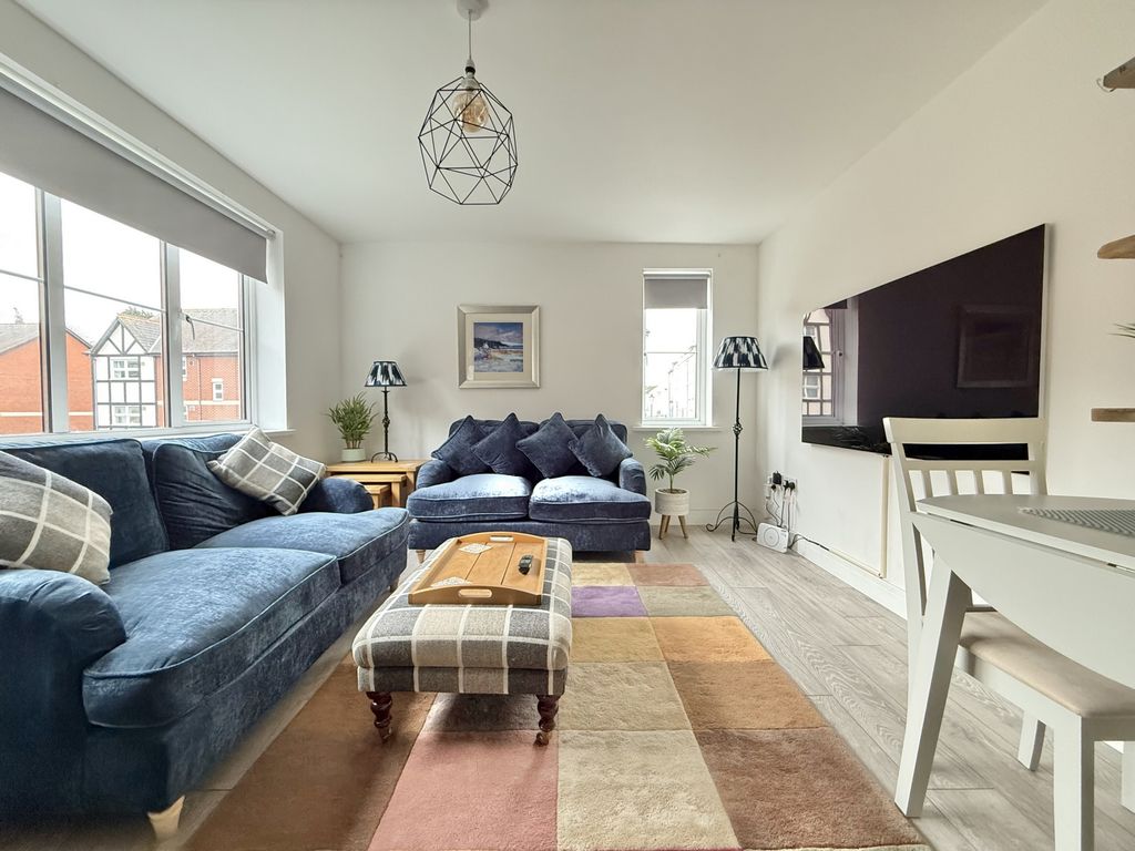 Property photo 2 of 13 Photo 4