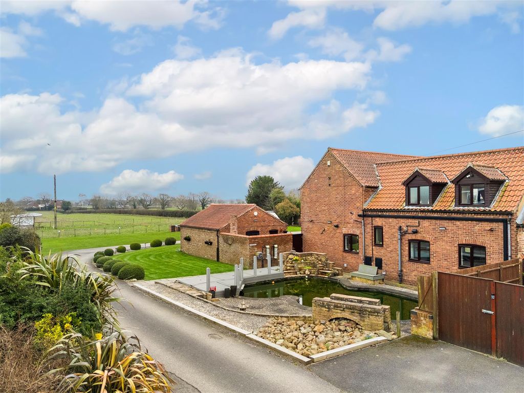 Property photo 1 of 40 Acommodation