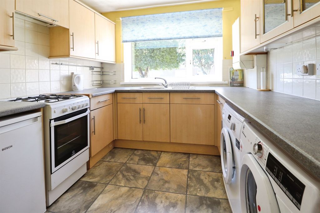 Property photo 3 of 14