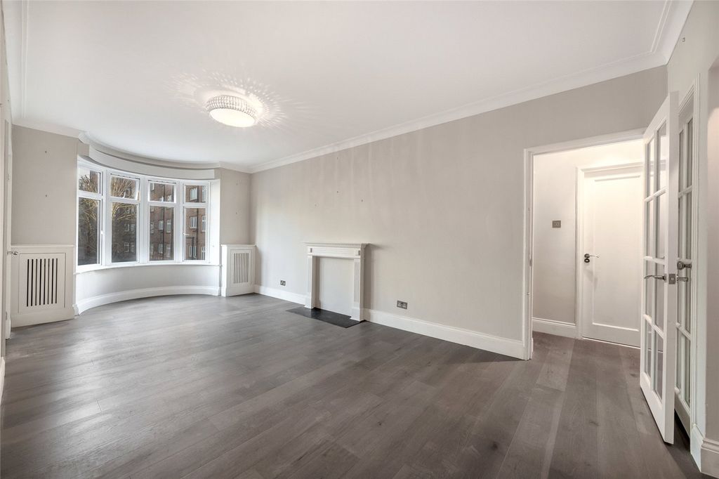 Property photo 1 of 19 Picture No. 06