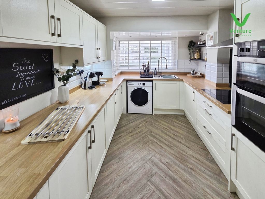 Property photo 3 of 24 Pbox-Img.Jpg