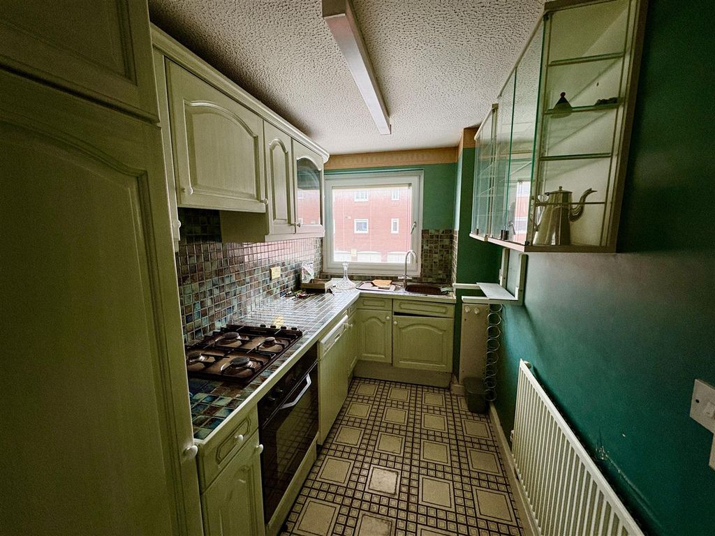 Property photo 2 of 9