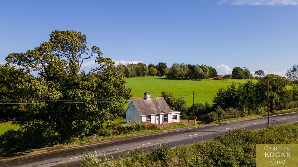 Property photo 1 of 33 004