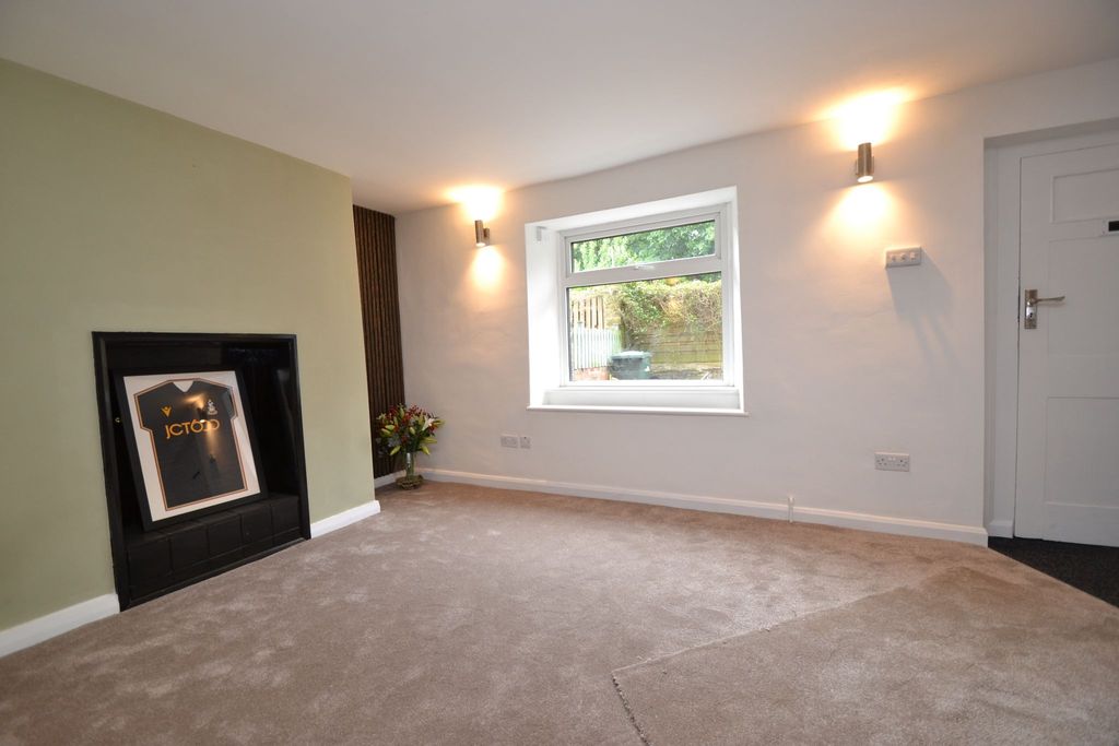 Property photo 3 of 11 Photograph 3