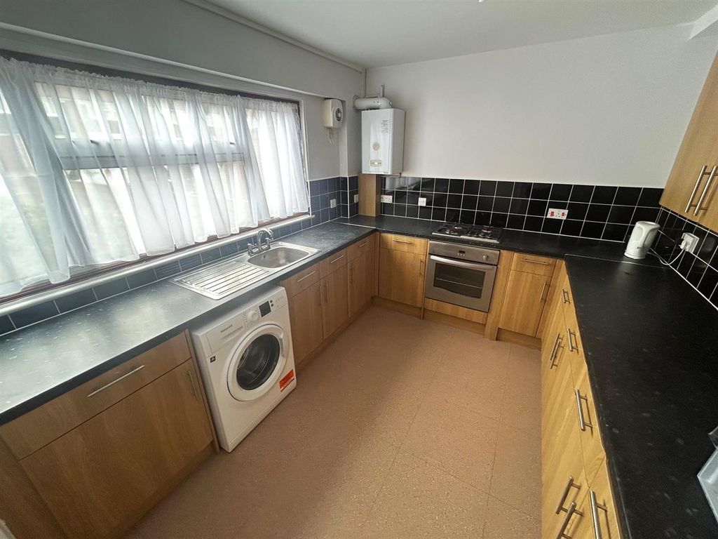 Property photo 2 of 13 Kitchen 1 Edited.Jpg