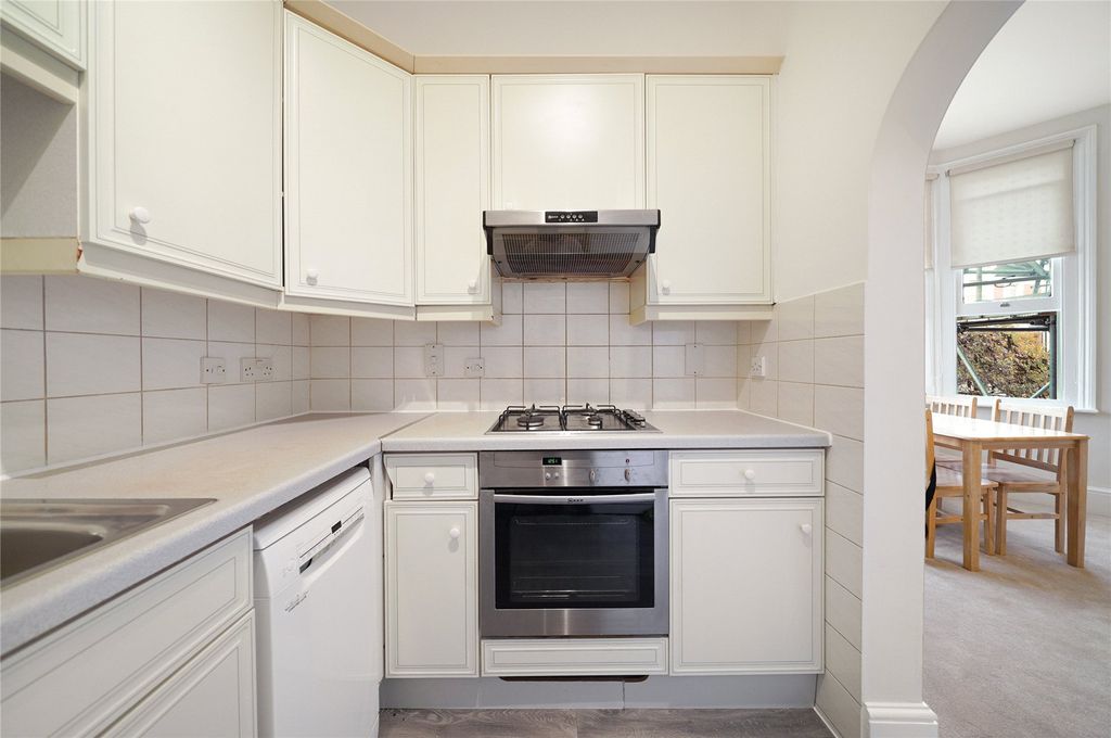 Property photo 2 of 15 Picture No. 51