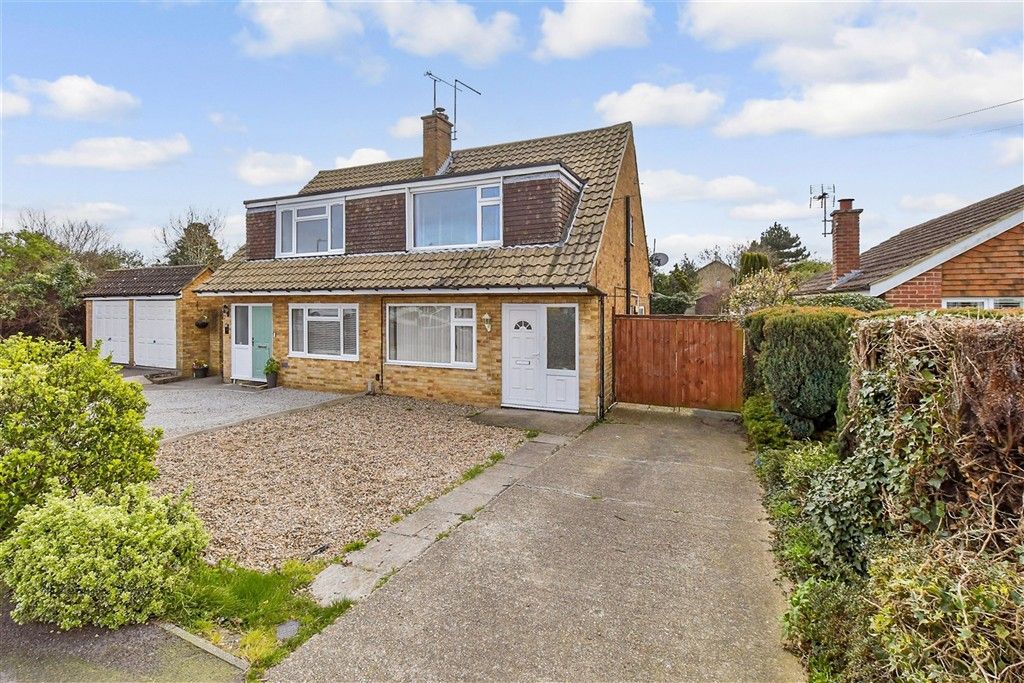 Property photo 2 of 11 External (Web)