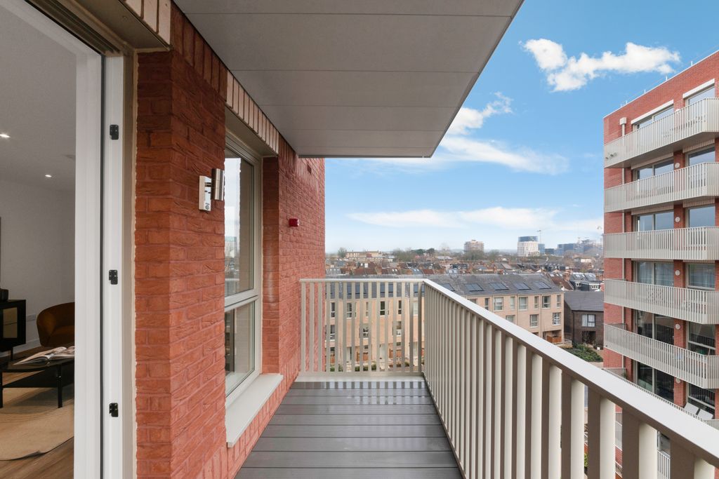 Property photo 3 of 9