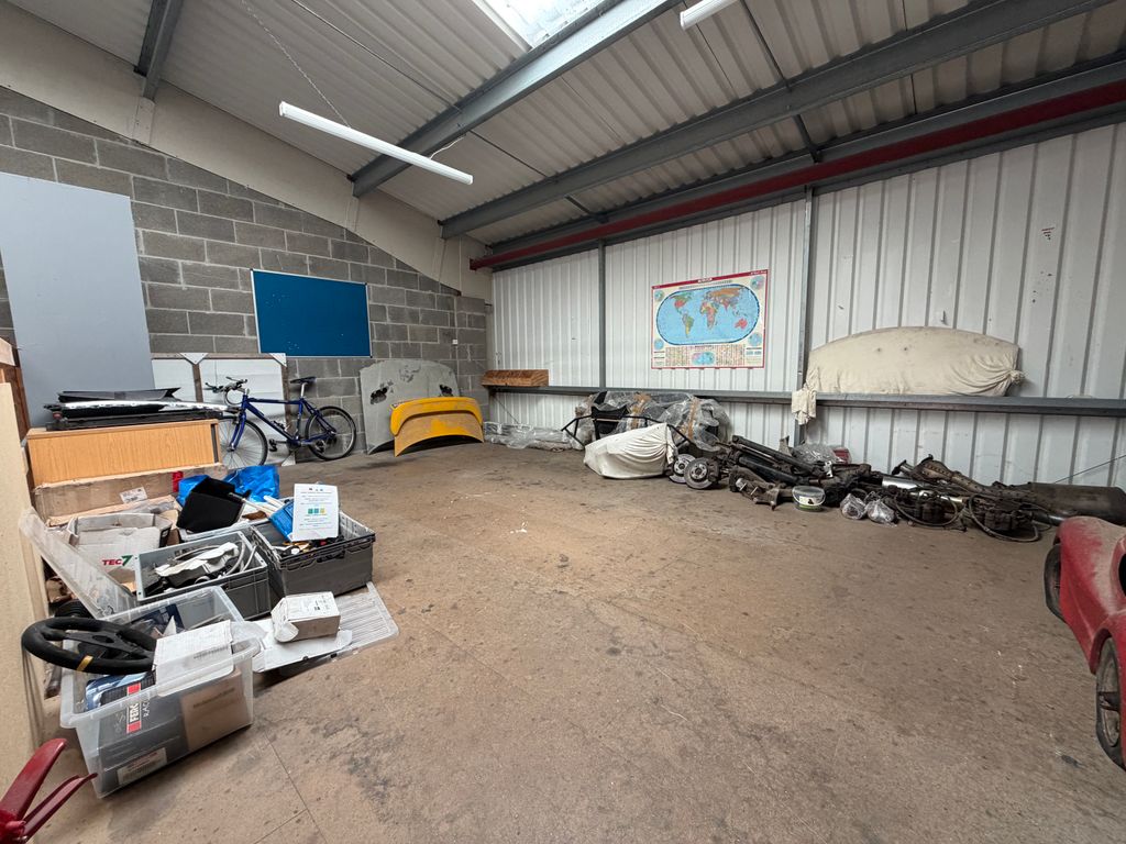 Property photo 3 of 3