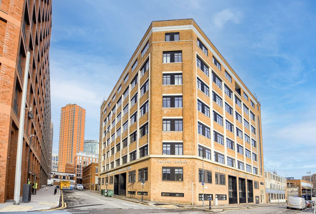 Property photo 2 of 9 Img_7631_24_Original (1)